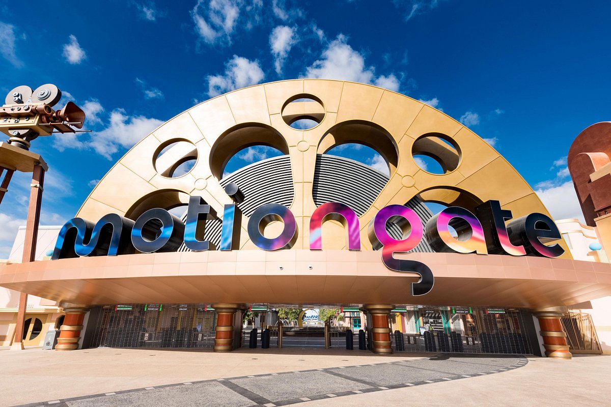 Dubai Motiongate tour with Private Transfers