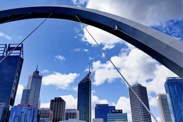 Perth Scavenger Hunt and Highlights Self Guided Audio Tour