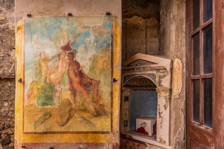 Group tour: Naples and Pompei in one day!