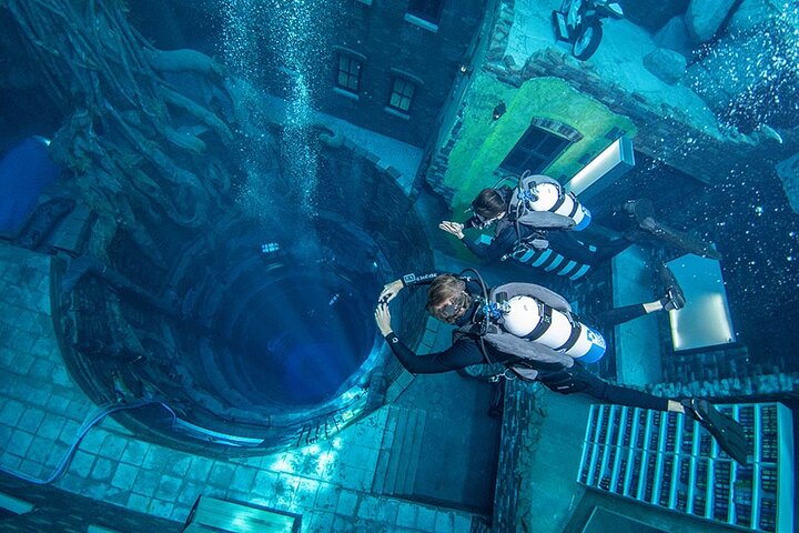 Dubai Deep Dive Experience