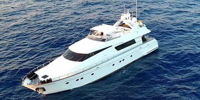 Private Cruise Day to La Biodola Gulf (Elba Island) with Wine Tasting