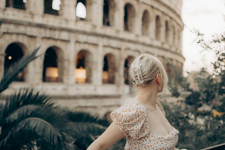Iconic Moments Professional Photoshoot at the Colosseum