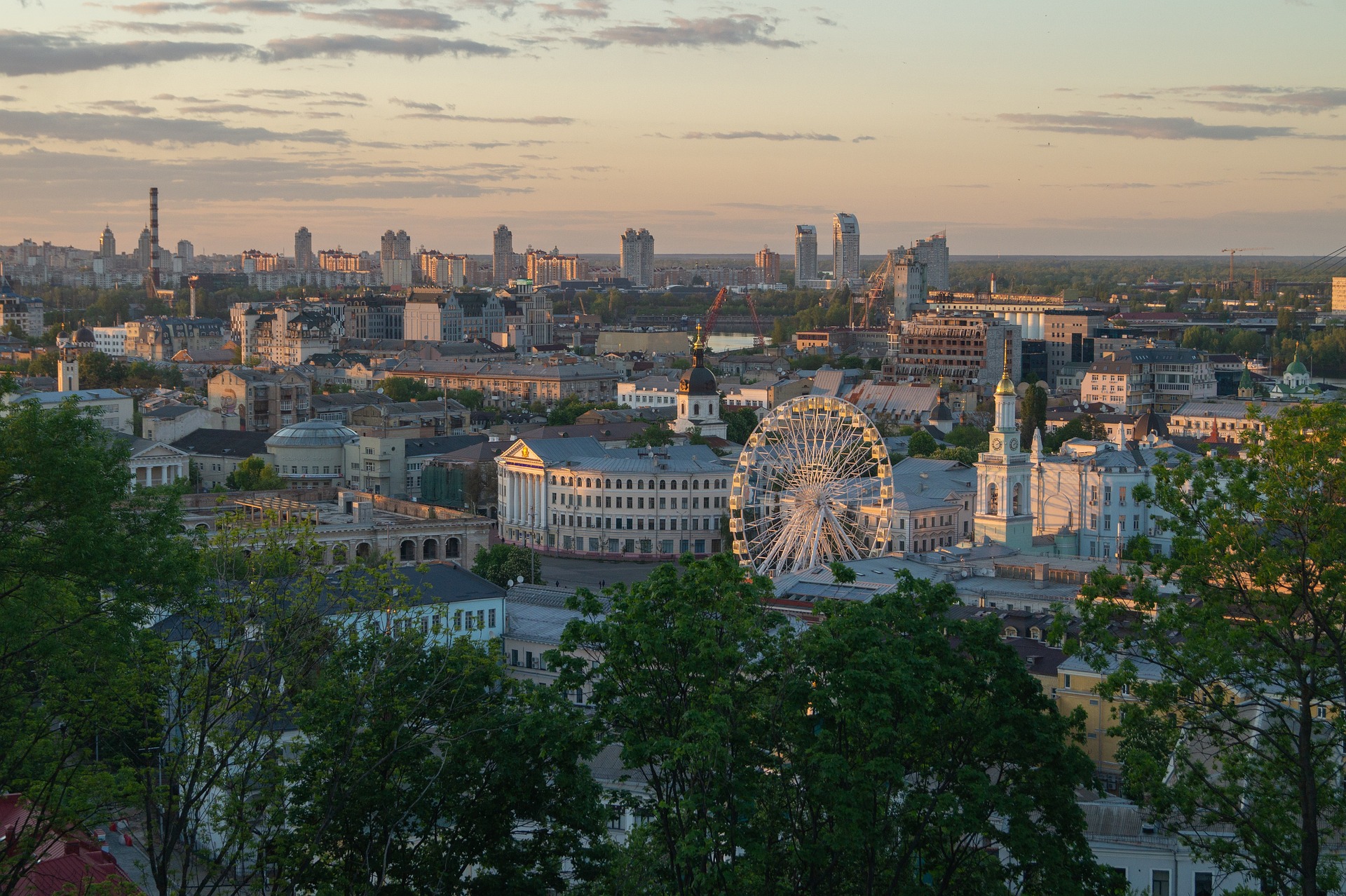 Kiev’s Hidden Treasures: Personalized Private Walking Excursion
