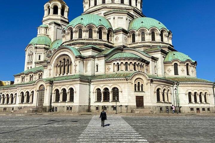 Majestic Moments Photoshoot at Alexander Nevsky Cathedral Majestic Moments Photoshoot at Alexander Nevsky Cathedral