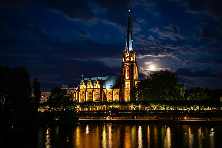 Private Frankfurt 10 Hour City Tour with Free Photography