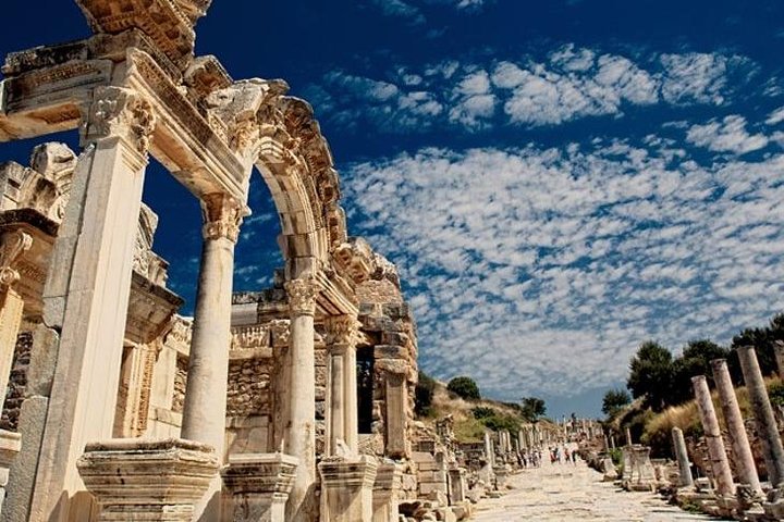 Private Tour: SKIP-THE-LINE Ephesus Tour From Izmir Port or Hotel Private Tour: SKIP-THE-LINE Ephesus Tour From Izmir Port or Hotel