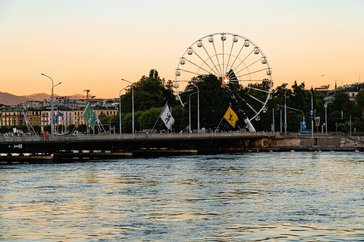 Private Geneva Full Day Tour with Free Photography