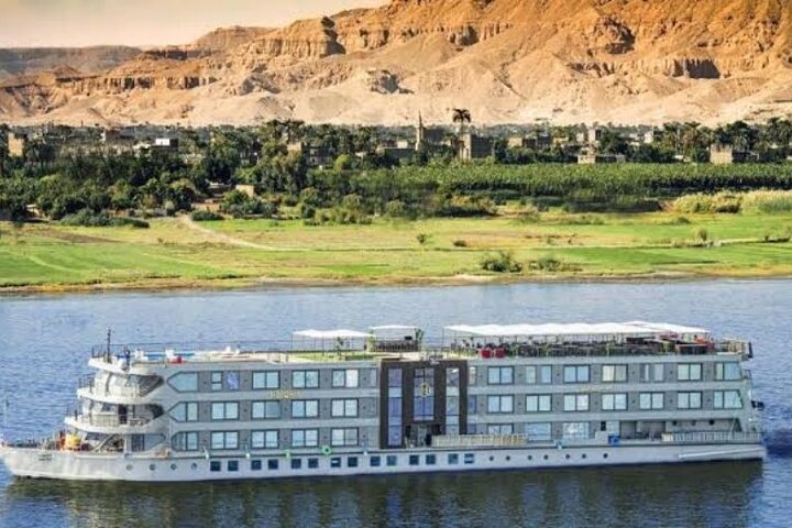 5 Days Nile Cruise from Luxor to Aswan 4 Nights 5 days Nile Cruise from Luxor to Aswan 4 Nights