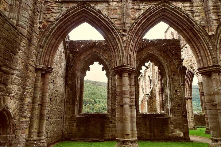 South Wales Bardic 9 Hour Tour from Cardiff South Wales Bardic 9 Hour Tour from Cardiff