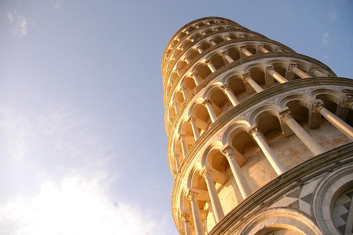 Pisa San Gimignano Siena Tour with Free Photoshoot