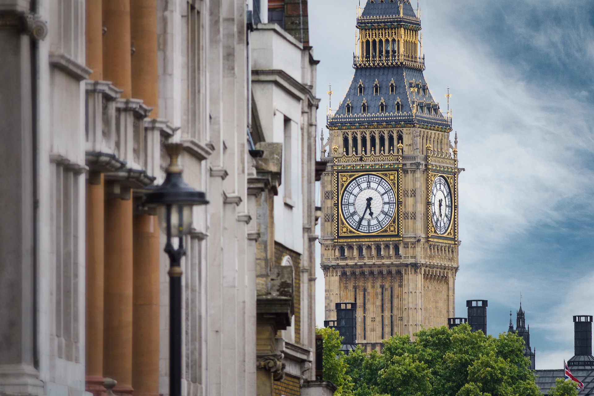 London-Paris Rail Tours: 06 Nights / 07 Days