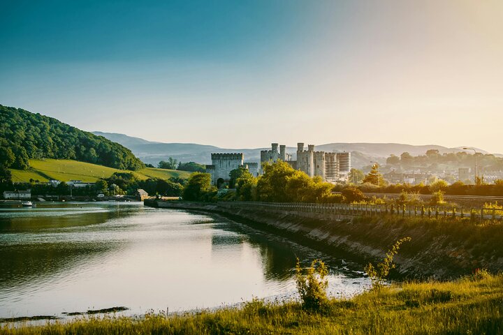 Discover North Wales 10-Hour Sightseeing Tour from Manchester