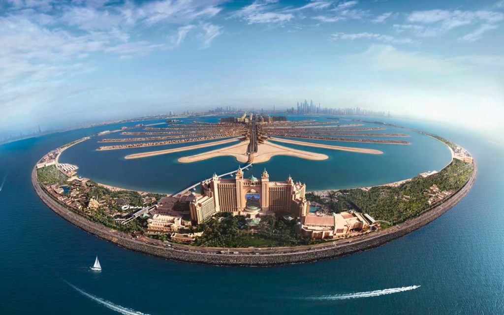 Private Dubai city tour with Museum of Illusions tour