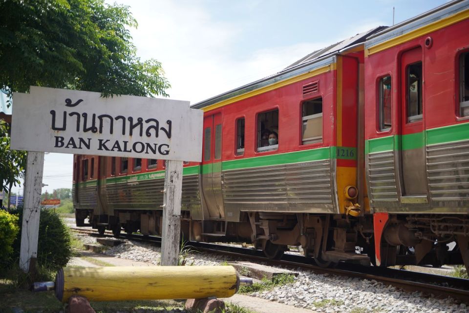 From Bangkok: Floating Market and Ayutthaya Guided Day Tour From Bangkok: Floating Market and Ayutthaya Guided Day Tour