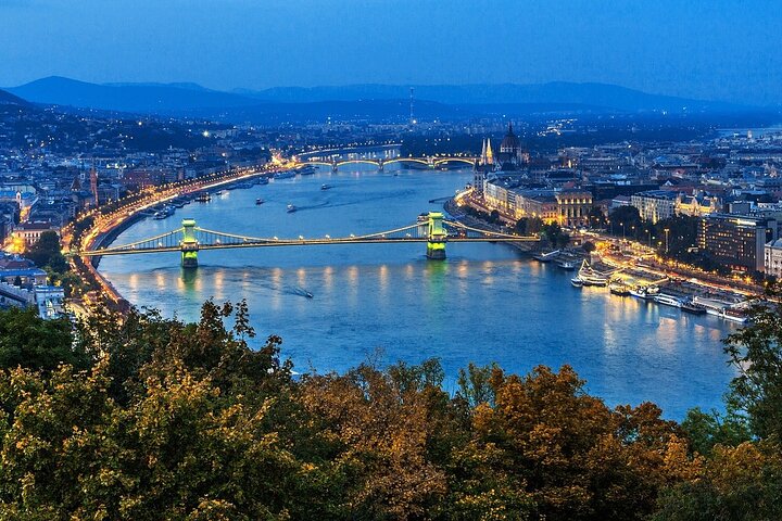 Exquisite Budapest Discovery: Exclusive Private Tour
