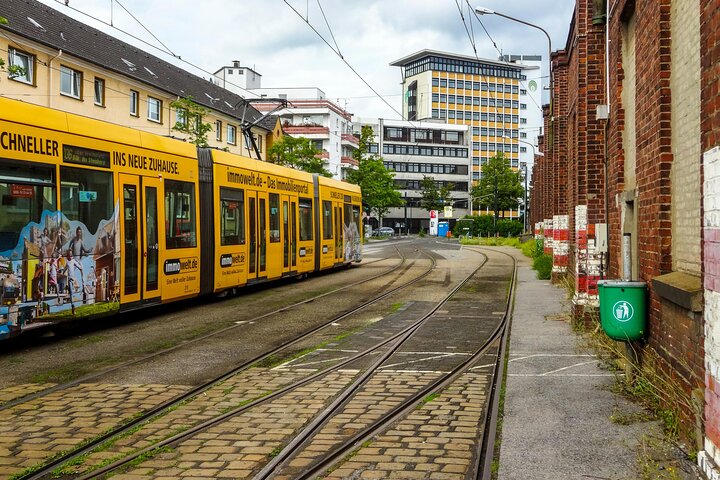 Cologne and Düsseldorf City Highlights Tour with Free Photos