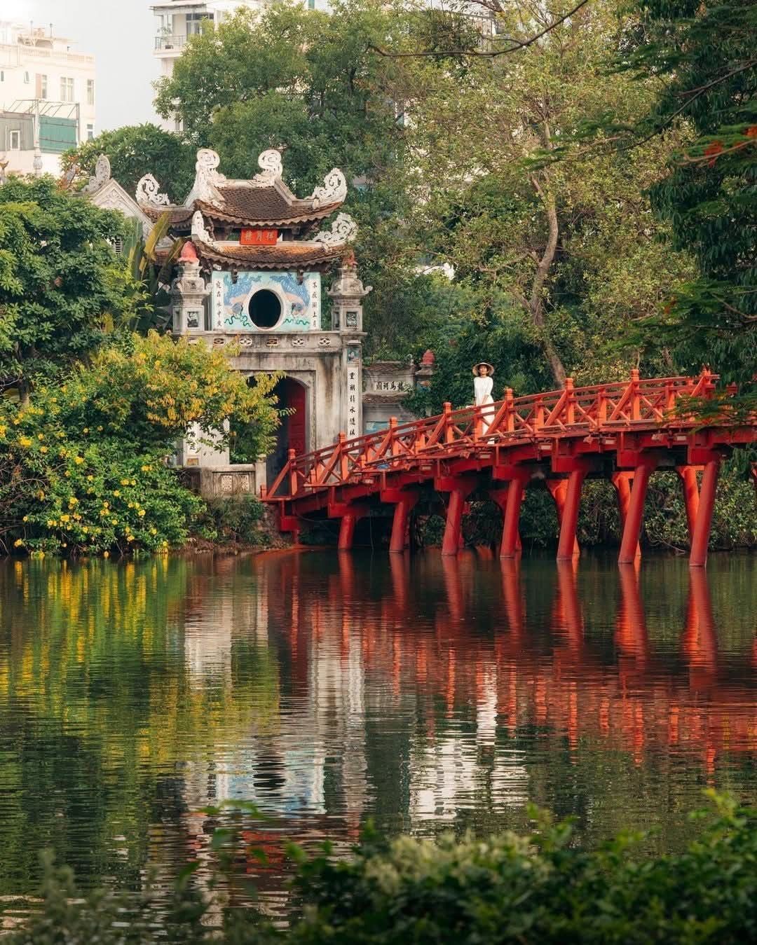 Amazing Cambodia & Vietnam 16 Days 15 Nights