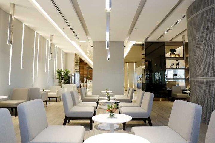 Suvarnabhumi Airport 2-Hour Miracle Lounge Access