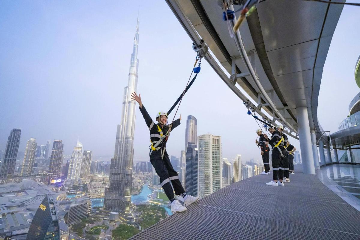 Dubai Sky Views Edge Walk tour & Marina Dhow Dinner Cruise with Private Transfers