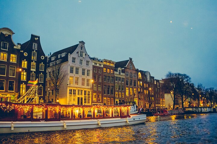 Amsterdam Festive Wonders 3 Hour Walking Tour and Market Magic
