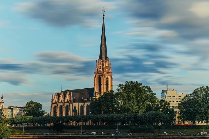 12 Hour Frankfurt Day Tour from Cologne with Free Photography