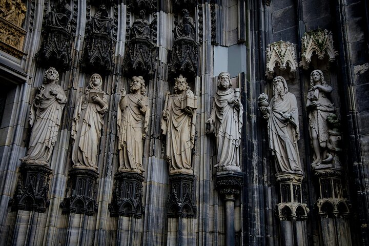 Private 10 Hour Cologne Tour from Frankfurt with Free Photography
