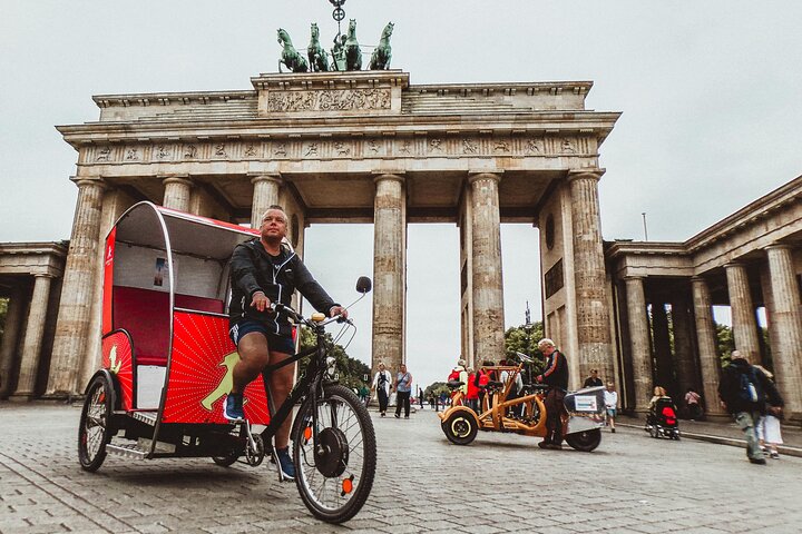 Discover Berlin in 10 Hour City Tour