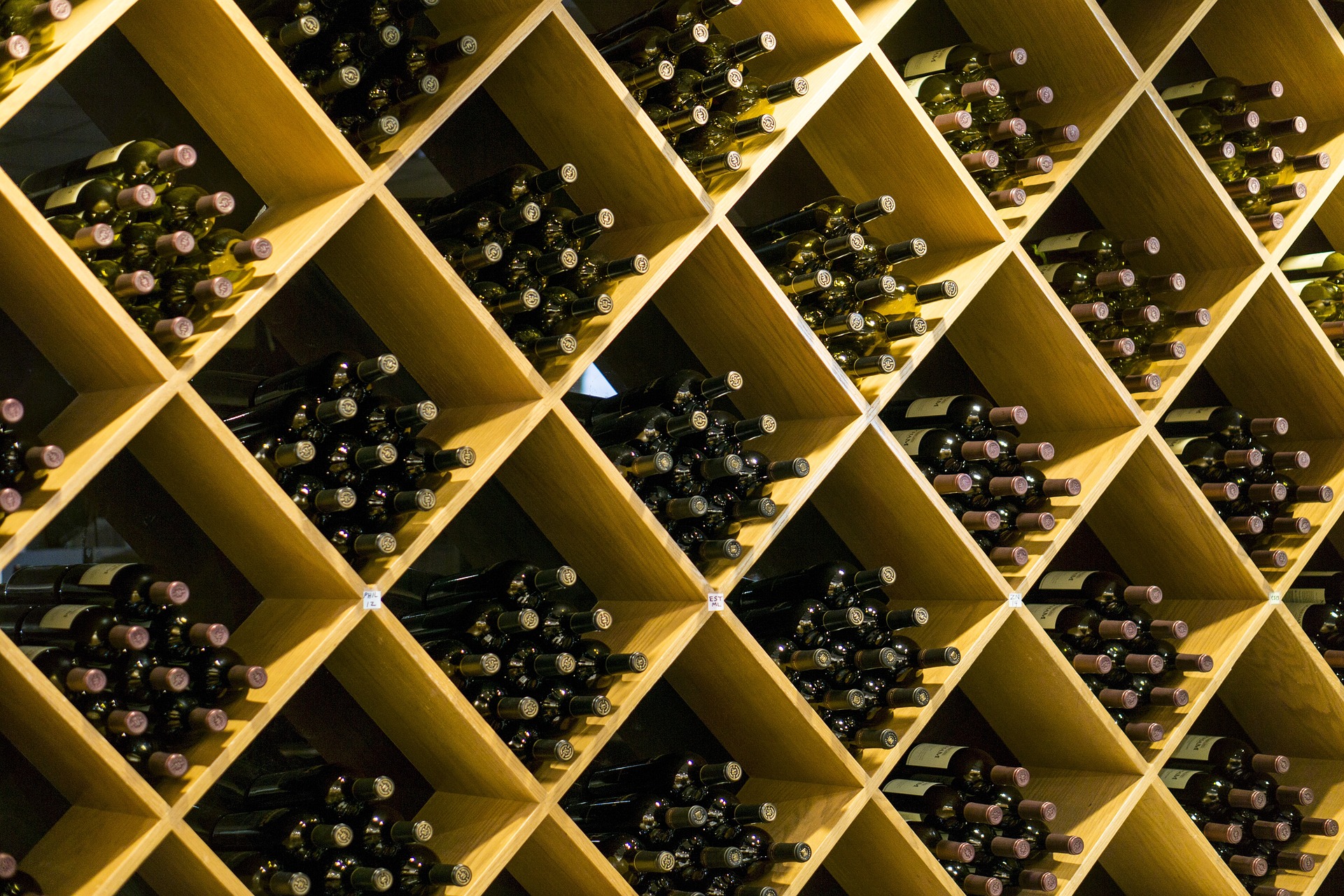 Personalised city tour of Budapest and Szentendre with wine tasting