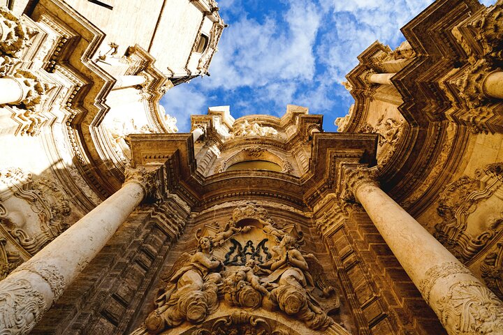 Private Barcelona to Valencia Tour with Free Photography
