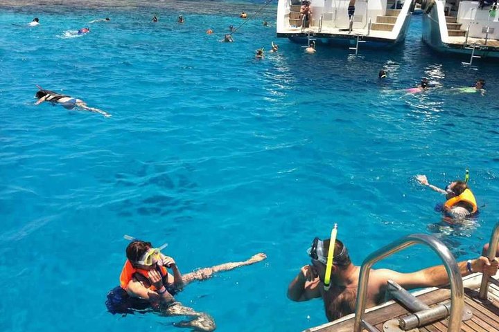 Ras Mohamed Park and the White Island snorkeling tour by boat Ras Mohamed Park and the White Island snorkeling tour by boat