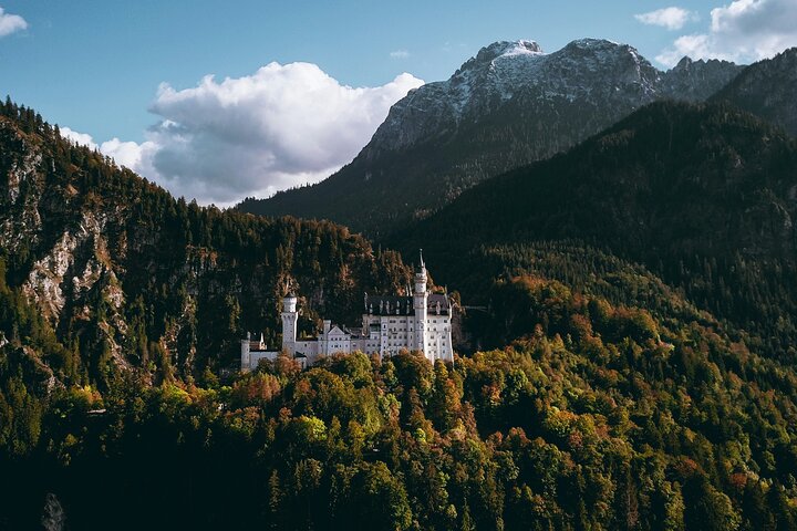Neuschwanstein and Linderhof Palace Tour from Munich Neuschwanstein and Linderhof Palace Tour from Munich