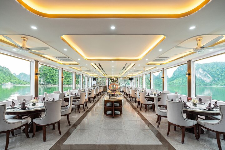 Hanoi to Halong Bay Premium Cruise Buffet Lunch and Limousine