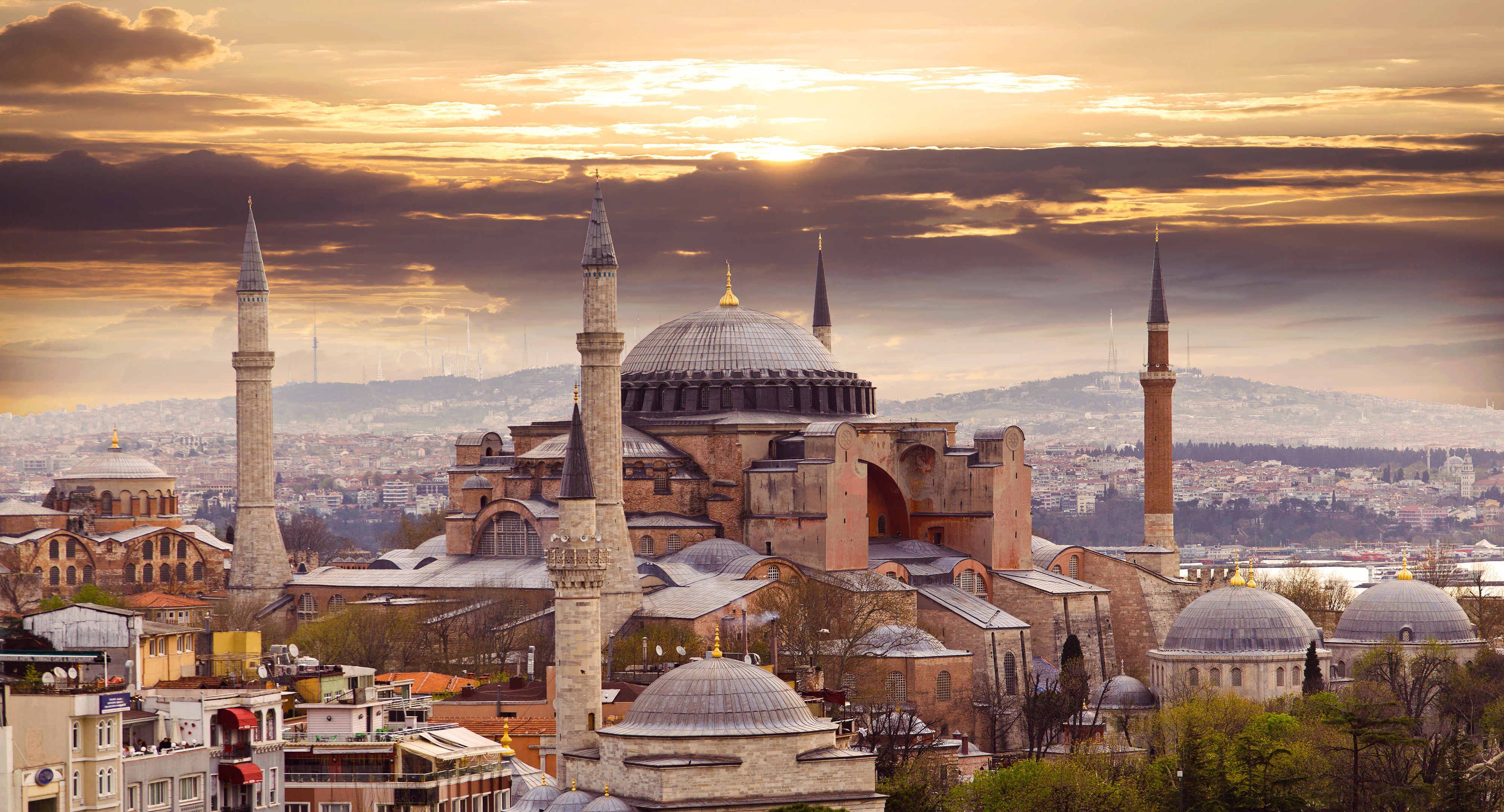 5-Day Private Istanbul & Cappadocia Tour with Flights & Cave Hotel 5-Day Private Istanbul & Cappadocia Tour with Flights & Cave Hotel