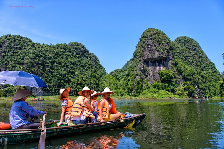 Full-Day Small Group Tour Ninh Binh & Trang An Grottoe from Hanoi Full-Day Small Group Tour Ninh Binh & Trang An Grottoe from Hanoi