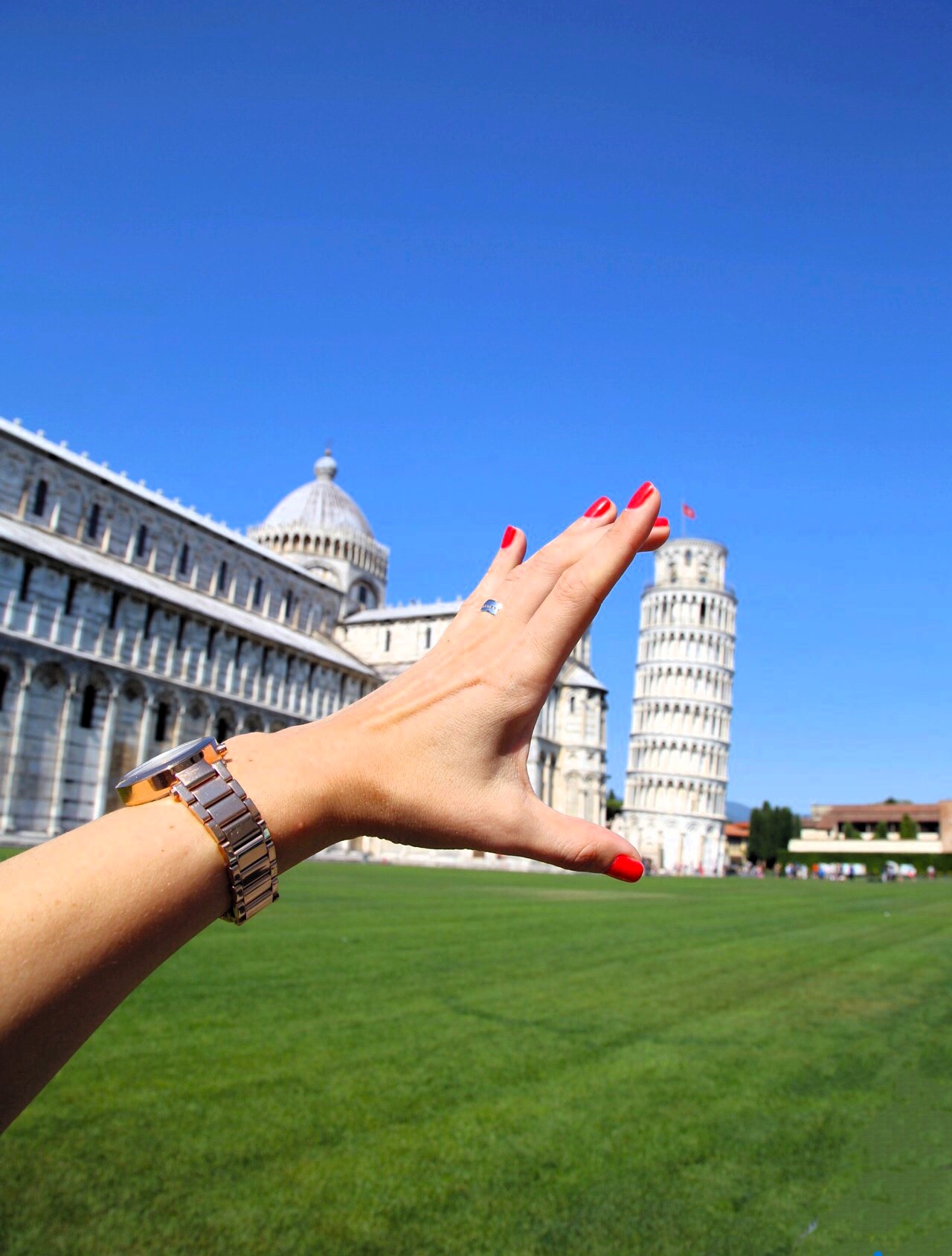 WOW Florence and Pisa from La Spezia port