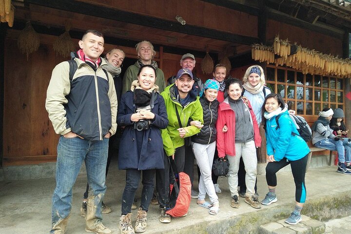Sapa Authentic Experience 2 Days Tour Overnight in Homestay