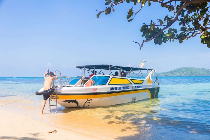 Phu Quoc Canoe Excursion, Discover Three Stunning Island