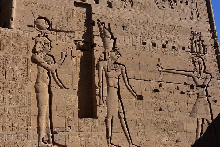 Aswan Private Philae Temple Tour with Nile Felucca