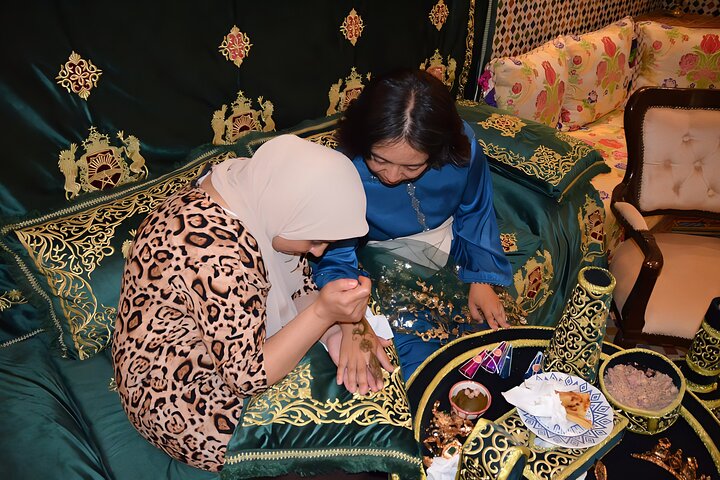 Fez Moroccan Henna tattooing with Lunch or Diner