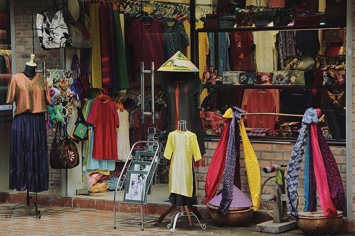 Best Private Day Trip: Van Phuc Silk & Duong Lam Ancient Village