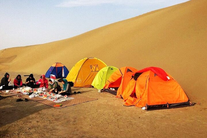 Overnight Desert Safari Tour Overnight Desert Safari Tour
