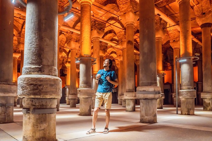 Istanbul: Basilica Cistern Entry Ticket with Tour Guide