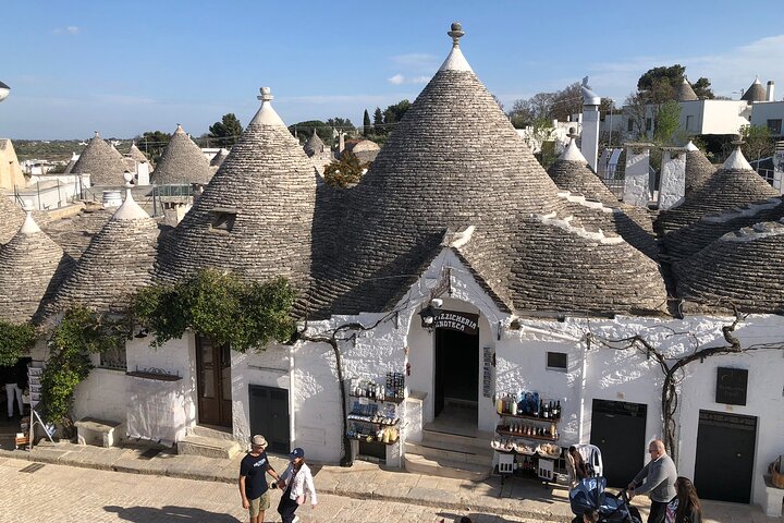 Private Bari and South Puglia Top Towns VIP Tour with Lunch Private Bari and South Puglia Top Towns VIP Tour with Lunch