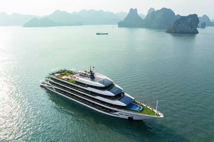 Premium 2D1N Balcony Cruise – Halong & Lan Ha Bay Luxury Trip