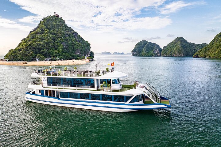 Hercules Luxury Cruise 6 Hours Boat Tour from Halong Harbor