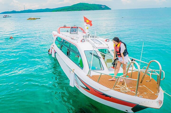 Best seller Phu Quoc Canoe Discover Three Island & Cable Car