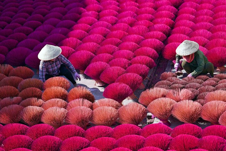 Hanoi Private Tour Incense Village and Duong Lam Ancient Village