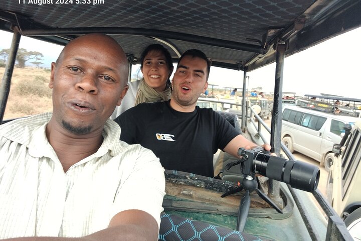 Guided Private 4×4 Jeep Nairobi National Park Safari-Free WI-FI