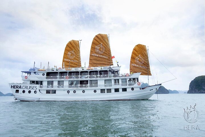 Hera Cruise Recommended Halong Bay Luxury Cruise 2 Days 1 night Hera Cruise Recommended Halong Bay Luxury Cruise 2 Days 1 night