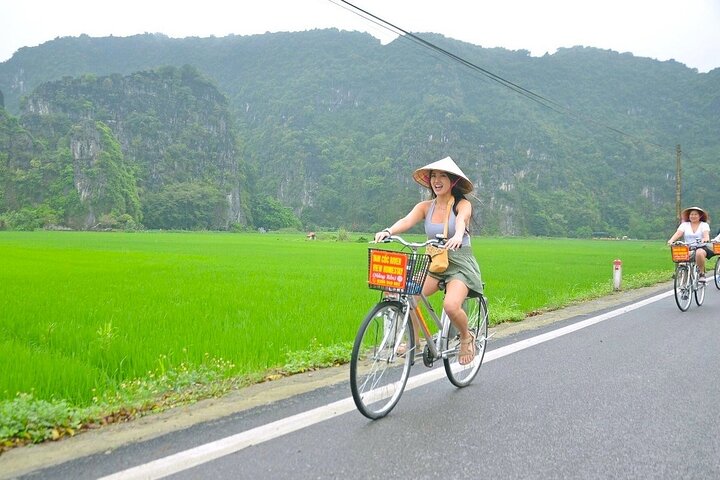 Full-Day Tour to explore Hoa Lu, Tam Coc & Mua Caves from Hanoi